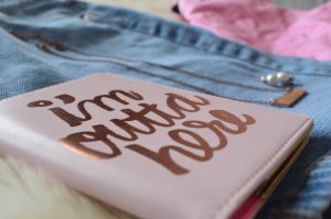 9 Travel Gift Ideas for Her