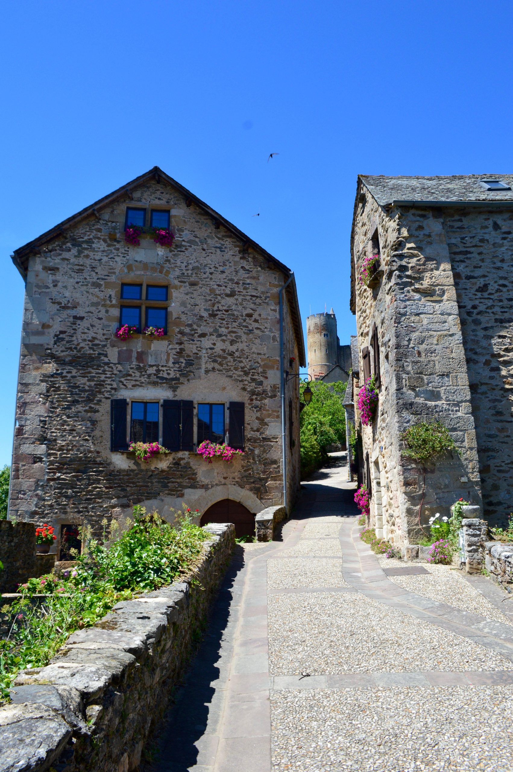 cobblestone streets rues najac france travel