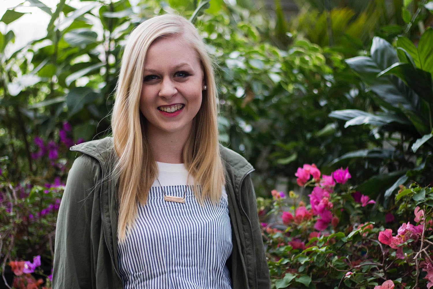 Columbia MO Helmi's Ellie Hicks Round Trip Travel