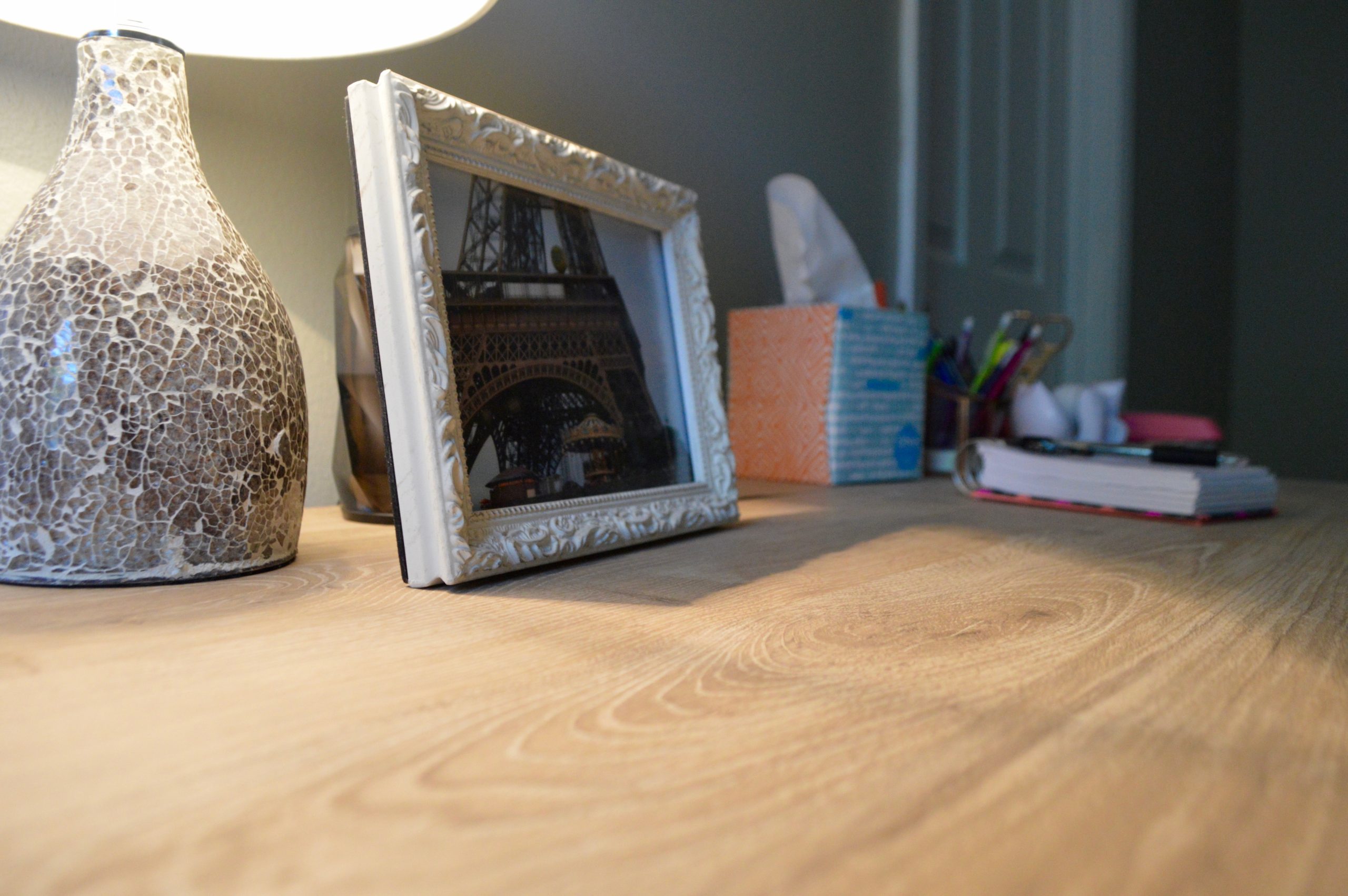 Desk for Travel Lover Round Trip