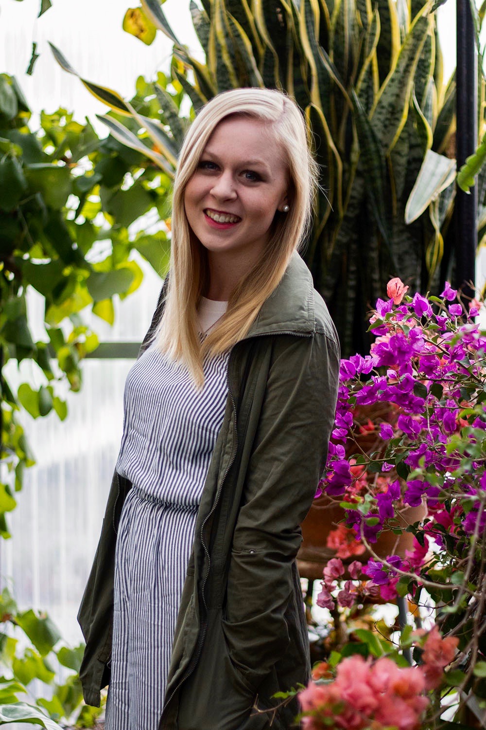 Round Trip Travel Ellie Hicks Helmi's Gardens