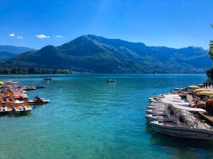 6 Expat Life Lessons After One Year in France